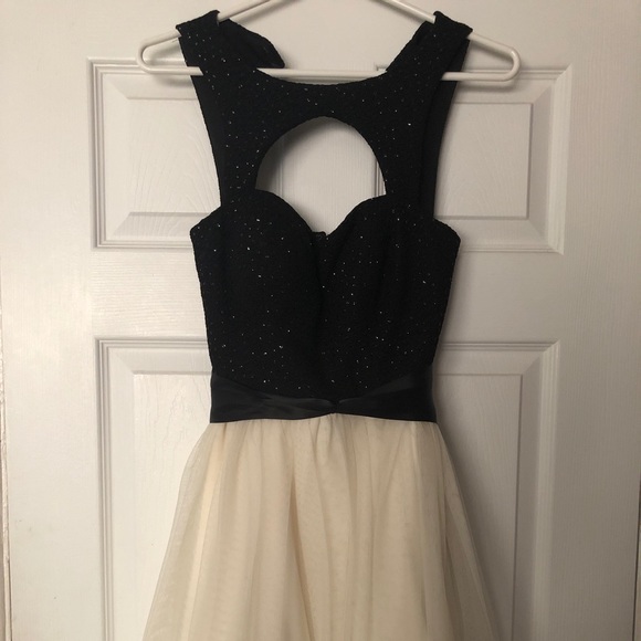 Holiday Dress - Picture 1 of 2